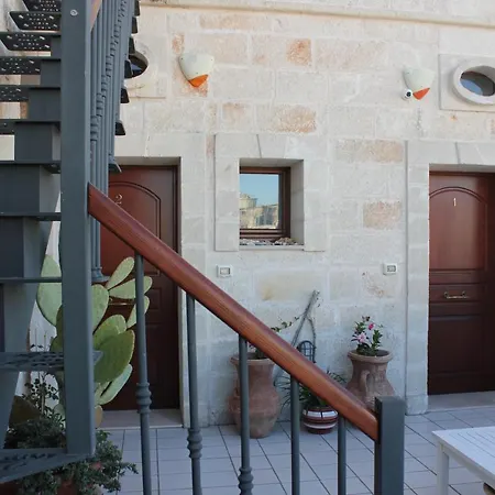 Palazzo Dei Gesuiti Appartamento Con Terrazza Privata Monopoli Exterior photo
